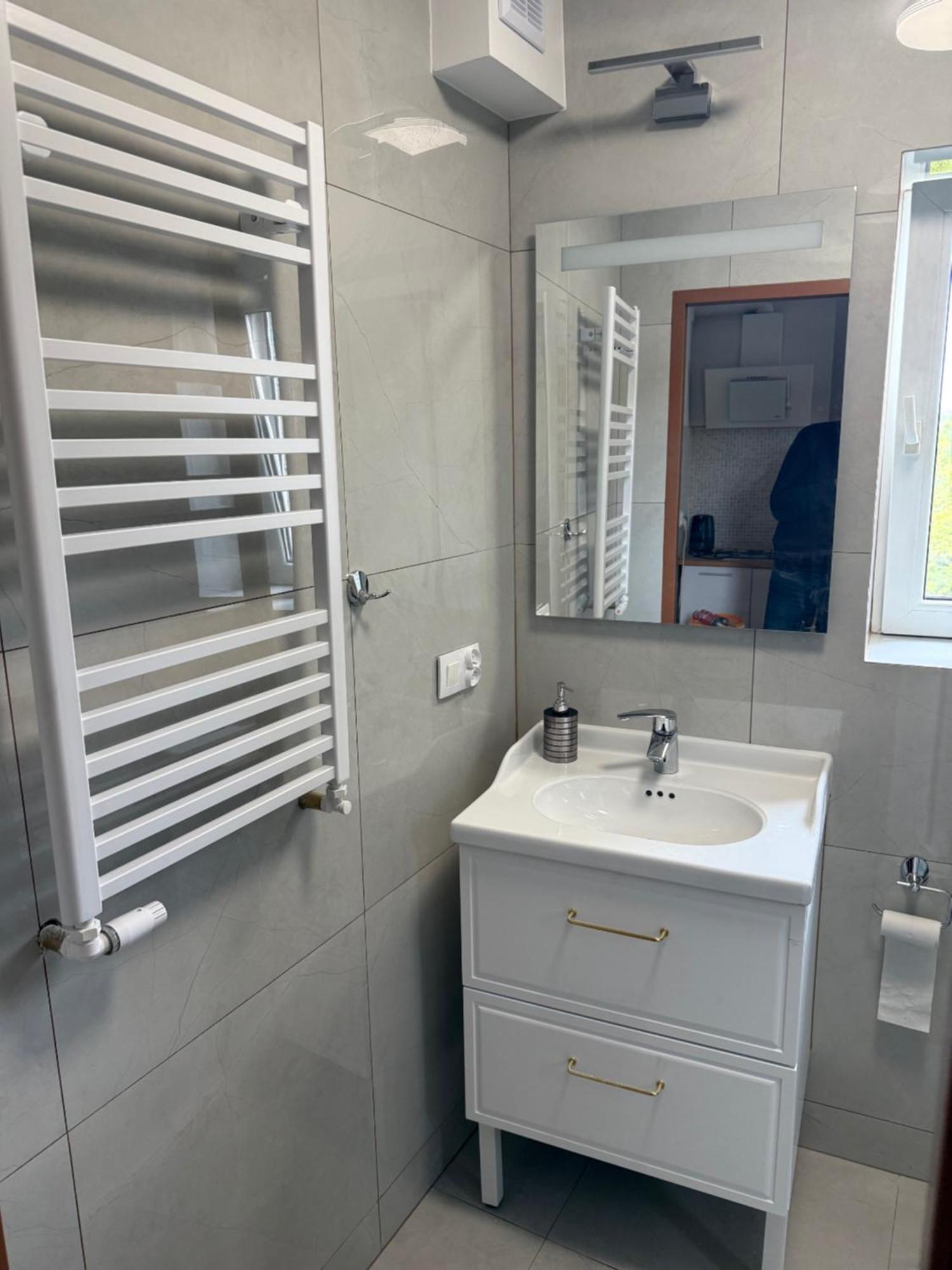 Apartament Rodzinny S8 Kalisz Esterno foto