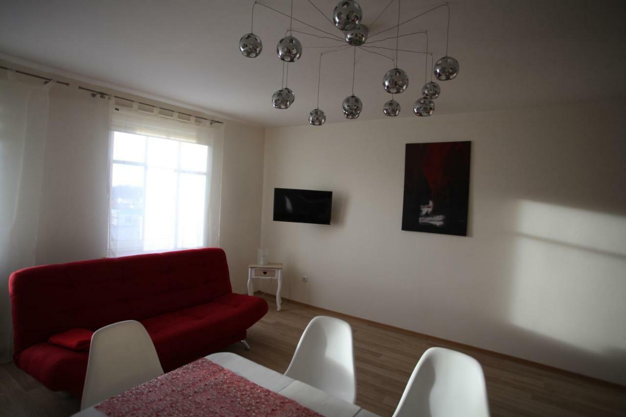 Apartament Rodzinny S8 Kalisz Esterno foto